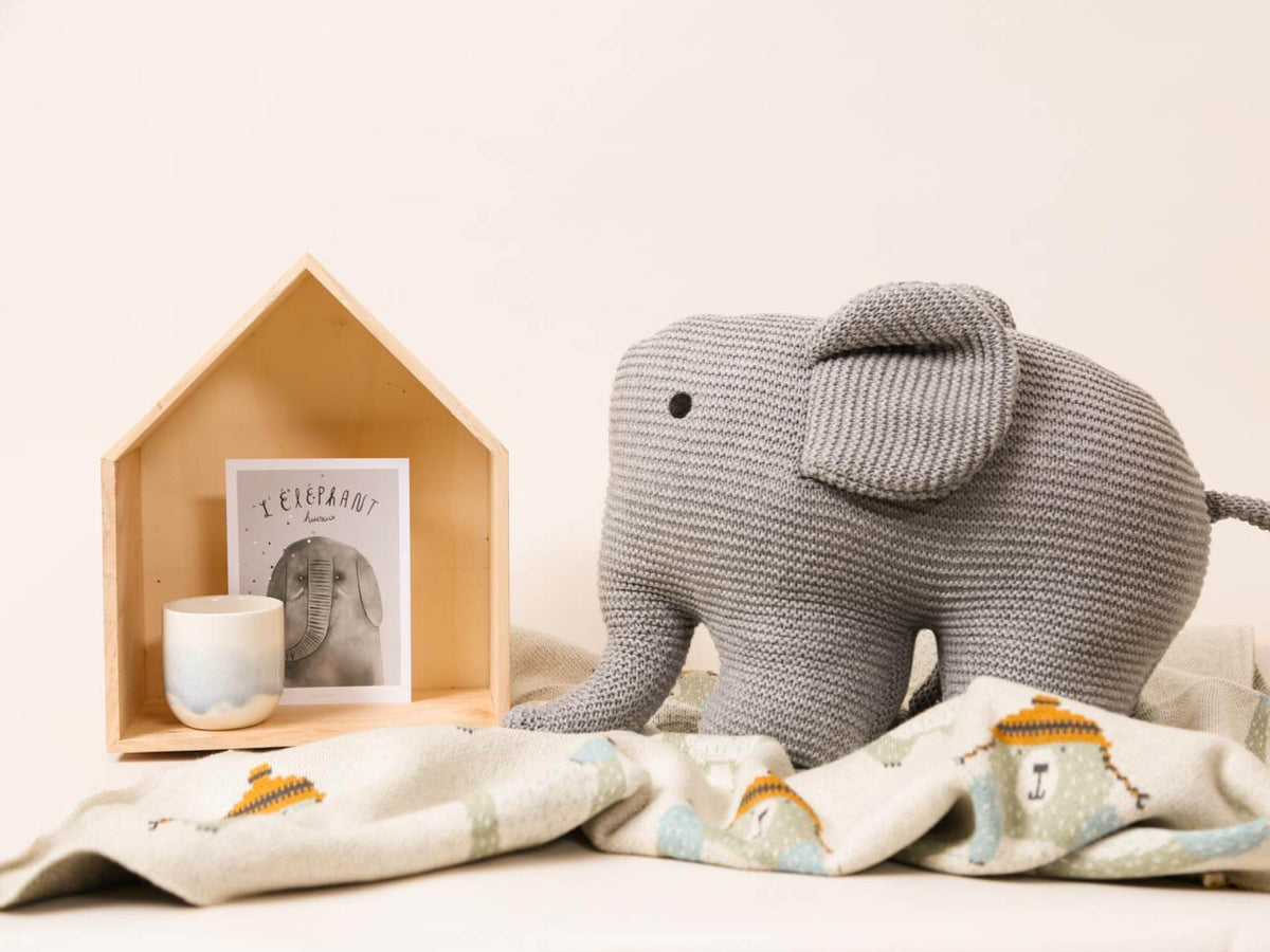 Gestrickter Elefant / Stofftier aus Baumwolle, L 40 cm x B 15 cm x H 25 cm